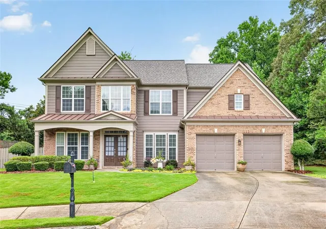 2nd image of 581 Kyle Trace Ct, Sugar Hill, GA 30518 | MLS# 7796236