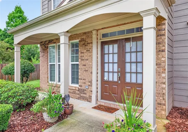 Photo 4 of Sale Pending at 581 Kyle Tr Ct, Sugar Hill, GA 30518 | MLS# 7796236 | Listing updated on 2026-09-01
