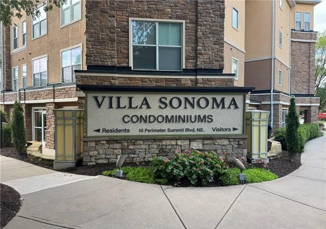 Condo for sale at 10 Perimeter Summit Blvd NE #4211, Brookhaven, GA 30319 | MLS# 7846776
