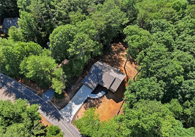 2nd image of 1968 Newport Dr, Ellijay, GA 30540 | MLS# 7783849