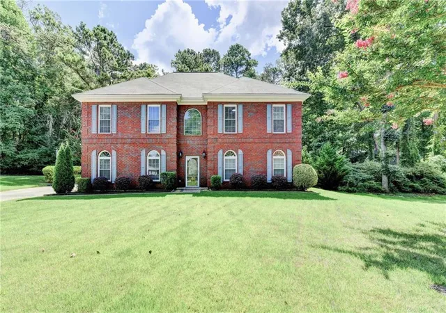 Photo 2 of Sale Pending at 4937 Chalden Ln Ne, Marietta, GA 30066 | MLS# 7818216 | Listing updated on 2026-08-29