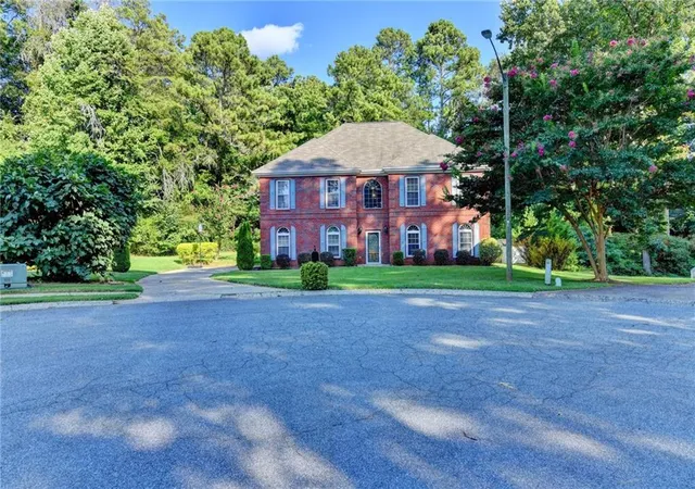Photo 3 of Sale Pending at 4937 Chalden Ln NE, Marietta, GA 30066 | MLS# 7818216 | Listing updated on 2026-08-29