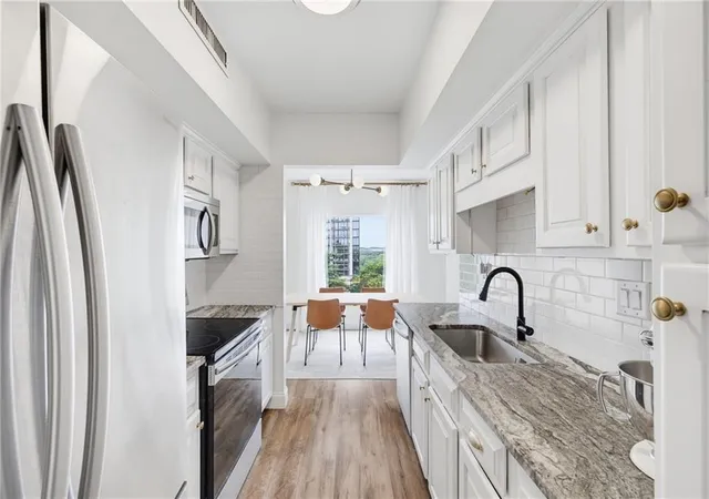 2nd image of 1 Biscayne Dr Nw #802, Atlanta, GA 30309 | MLS# 7794200