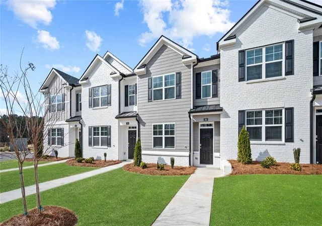 2nd image of 360 Sound Cir, Stockbridge, GA 30281 | MLS# 7822405