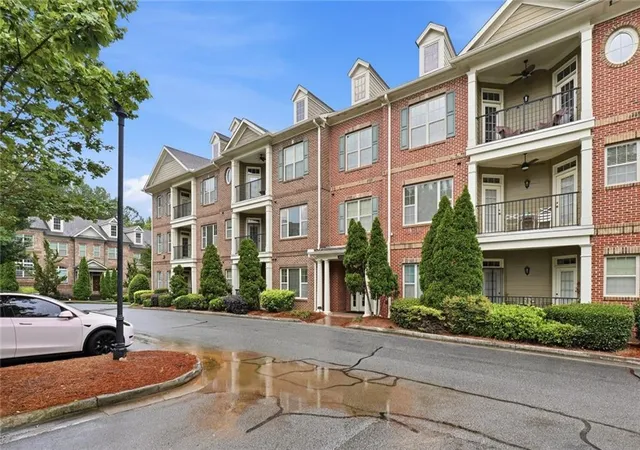 2nd image of 7265 Glisten Ave #120, Atlanta, GA 30328 | MLS# 7788215