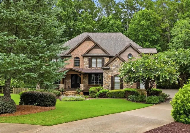 image of 135 Laurel Ridge Dr, Alpharetta, GA 30004 | MLS# 7806413