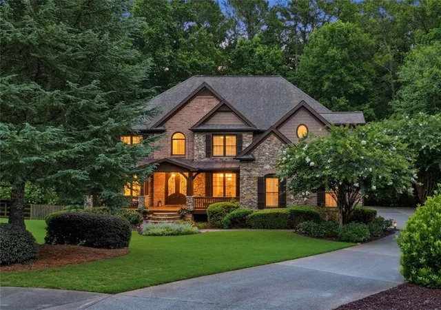 image of 135 Laurel Ridge Dr, Alpharetta, GA 30004 | MLS# 7806413