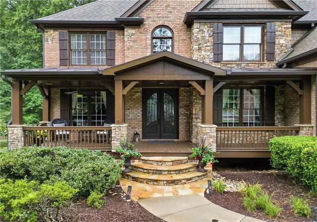 image of 135 Laurel Ridge Dr, Alpharetta, GA 30004 | MLS# 7806413