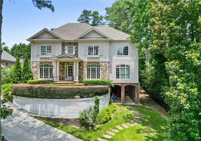 1st image of 982 Canter Rd Ne, Atlanta, GA 30324 | MLS# 7774212