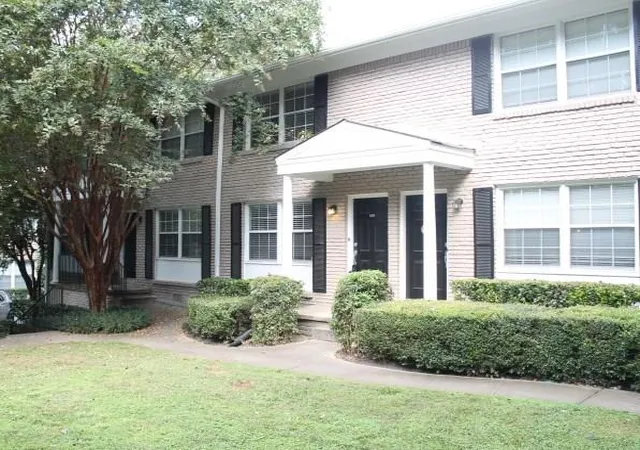 Condominium at 2232 Dunseath Ave Nw #416, Atlanta, GA 30318 | MLS# 5919314 | | Sold on 2017-11-09