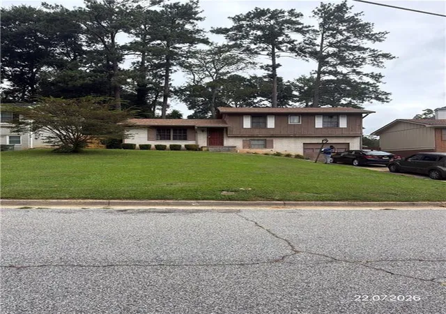 Photo 2 of Sale Pending at 3463 Mark Pl Nw, Atlanta, GA 30331 | MLS# 7815818 | Listing updated on 2026-09-24