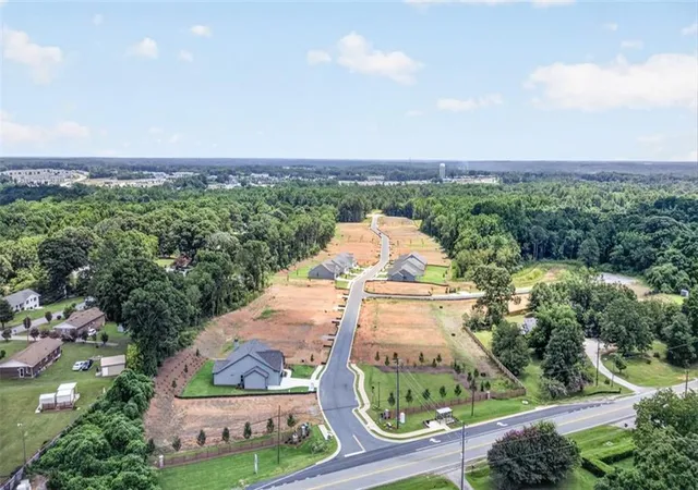 Photo 3 of Single family home for sale at 2012 Oconee Blf Dr, Athens, GA 30601 | MLS# 7808173 | Listing updated on 2026-09-09