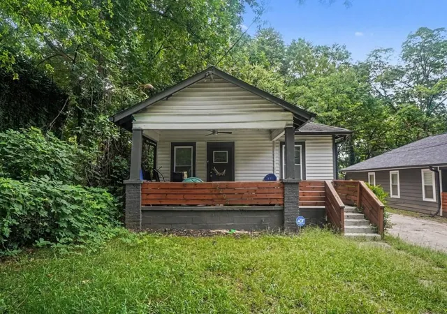 1st image of 2494 Lester St, Atlanta, GA 30344 | MLS# 7820754