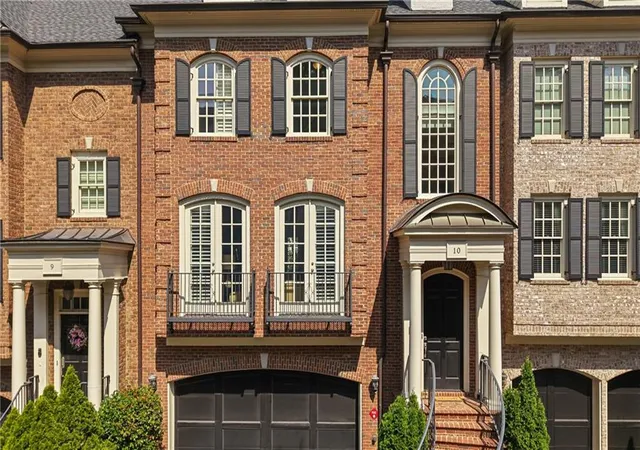 Townhouse for sale at 3475 Roxboro Rd NE #10, Atlanta, GA 30326 | MLS# 7814529