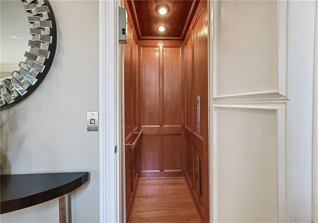 Photo 4 of Townhouse for sale at 3475 Roxboro Rd NE #10, Atlanta, GA 30326 | MLS# 7814529 | Listing updated on 2026-08-18