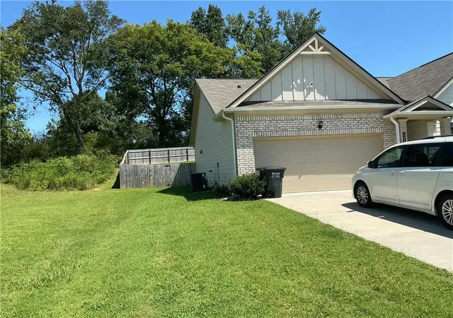 Photo 2 of Single family home for sale at 111 Mcginnis Cir, Calhoun, GA 30701 | MLS# 7825518 | Listing updated on 2026-08-22