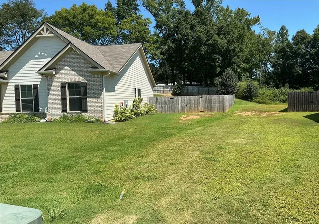 Photo 3 of Single family home for sale at 111 Mcginnis Cir, Calhoun, GA 30701 | MLS# 7825518 | Listing updated on 2026-08-22