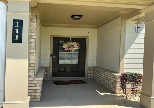 Photo 3 of Single family home for sale at 111 Mcginnis Cir, Calhoun, GA 30701 | MLS# 7825518 | Listing updated on 2026-08-22