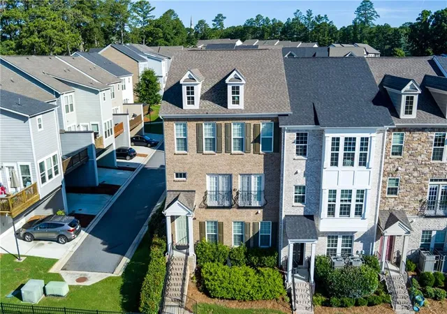 3rd image of 2051 Falls Park Wy, Decatur, GA 30033 | MLS# 7791113