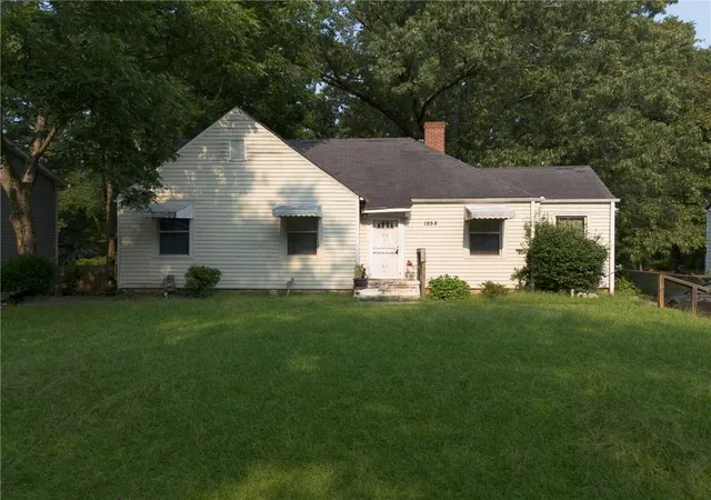 1st image of 1558 Belmont Ave Sw, Atlanta, GA 30310 | MLS# 7815161