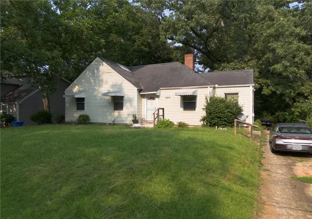2nd image of 1558 Belmont Ave Sw, Atlanta, GA 30310 | MLS# 7815161
