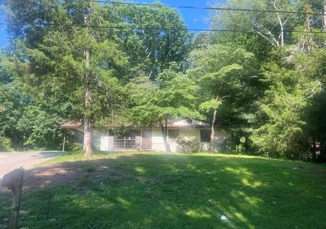 image of 411 Karen Dr, Alpharetta, GA 30009 | MLS# 7801054