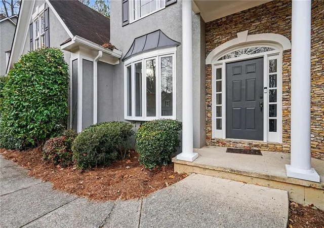Photo 3 of Single family home for sale at 135 Birch Holw Trl NW, Marietta, GA 30064 | MLS# 7698344 | Listing updated on 2026-09-10