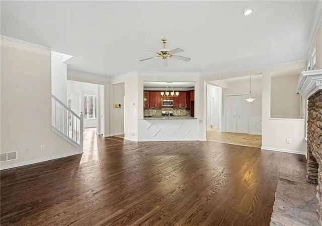 Photo 4 of Single family home for sale at 135 Birch Holw Trl NW, Marietta, GA 30064 | MLS# 7698344 | Listing updated on 2026-09-10