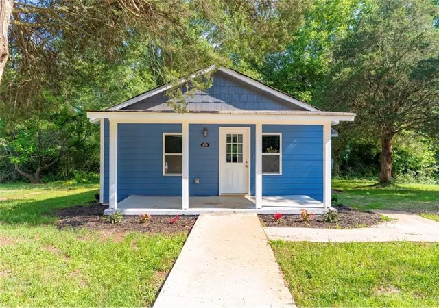 1st image of 808 Davis St, Monroe, GA 30655 | MLS# 7787812
