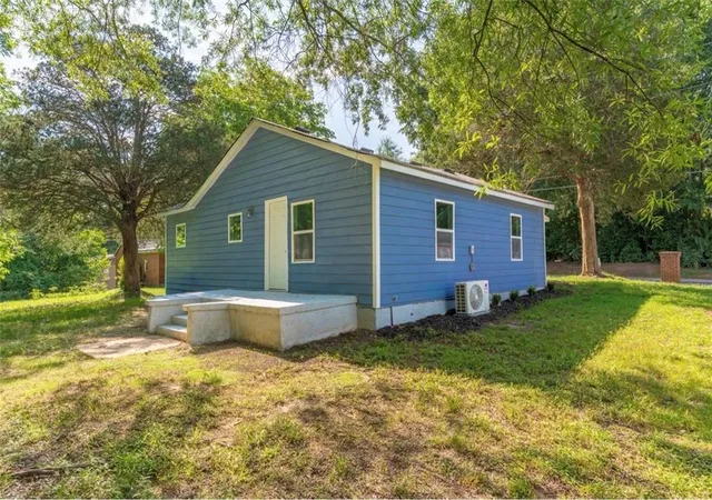 2nd image of 808 Davis St, Monroe, GA 30655 | MLS# 7787812