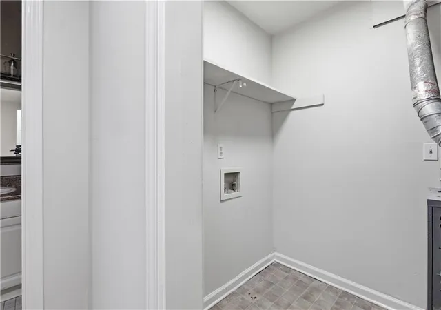 Listing Photo 2 - Condo for sale in building located at 3505 Miller St, Lithia Springs, GA 30122 - Unit #F