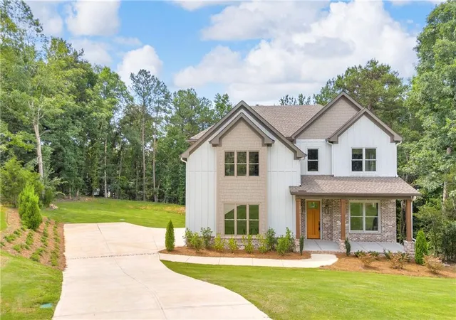 Photo 2 of Single family home for sale at 2476 St Martin Way, Monroe, GA 30656 | MLS# 7795528 | Listing updated on 2026-09-16
