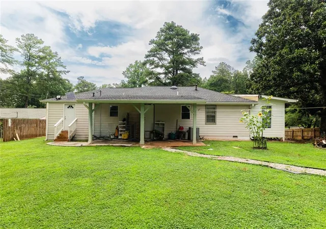 Photo 4 of Single family home for sale at 363 Harmony Grv Rd, Lilburn, GA 30047 | MLS# 7803392 | Listing updated on 2026-08-27