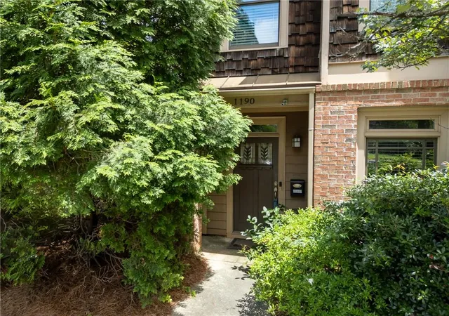 2nd image of 1190 Hardee St Ne, Atlanta, GA 30307 | MLS# 7658924