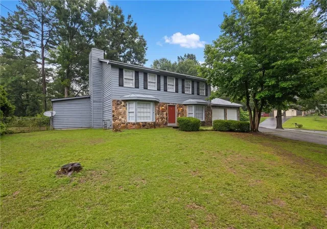Homes for sale in Riverdale, GA | 8673 Plumtree Dr, Riverdale, GA 30274 | MLS# 7783969