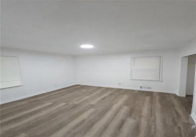Photo 4 of Single family home for sale at 465 Pegg Rd SW, Atlanta, GA 30315 | MLS# 7819122 | Listing updated on 2026-08-11