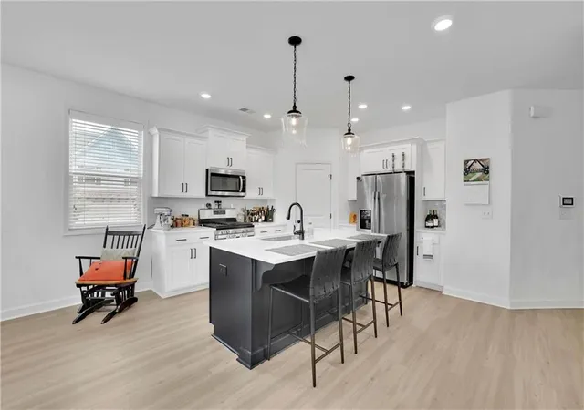Photo 3 of Townhouse for sale at 2936 Edgemont Ln Sw, Marietta, GA 30008 | MLS# 7812214 | Listing updated on 2026-08-29