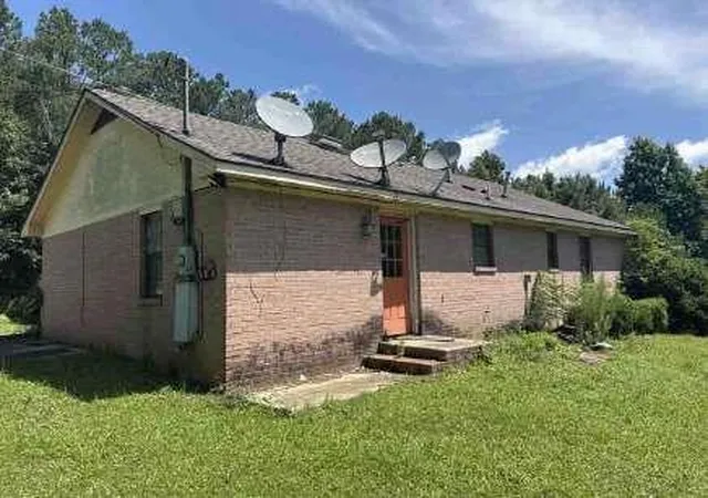 Homes for sale in Tuskegee, AL | 2112 Auburn Street, Tuskegee, AL 36083 | MLS# 7799782