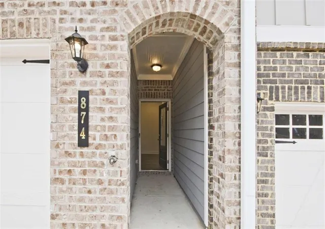 Photo 3 of Sale Pending at 3554 Birdstone Dr, Decatur, GA 30032 | MLS# 7783550 | Listing updated on 2026-06-12
