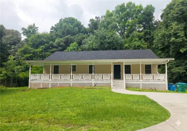 Homes for sale in Snellville, GA | 1597 Holly Brook Rd, Snellville, GA 30078 | MLS# 7796011