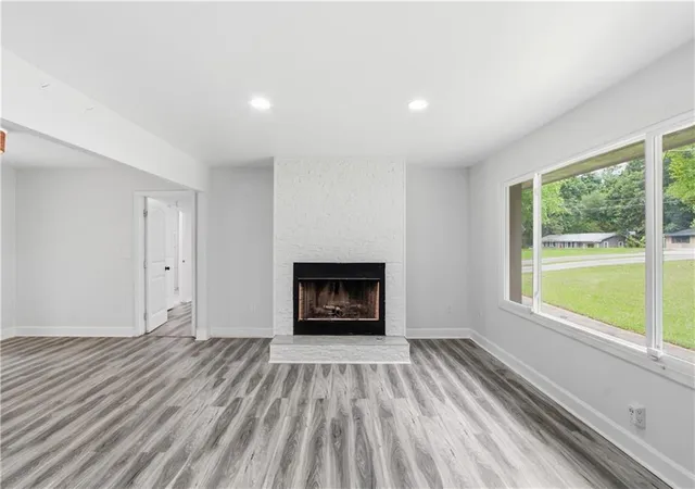 3rd image of 1614 Carolyn Dr, Stone Mountain, GA 30087 | MLS# 7777639