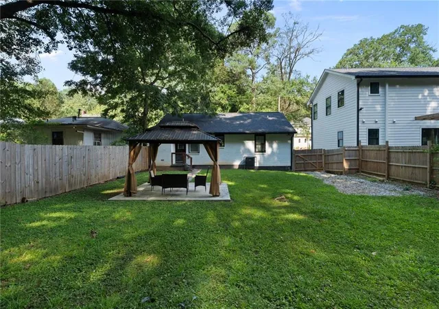 Photo 30 of Sale Pending at 537 Westmeath Dr Sw, Atlanta, GA 30310 | MLS# 7800683 | Listing updated on 2026-09-04