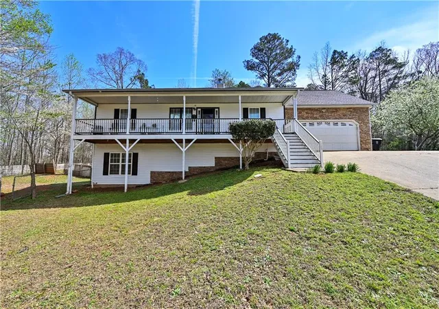 Photo 4 of Single family home for sale at 125 Tricias Way, Temple, GA 30179 | MLS# 7814305 | Listing updated on 2026-09-11