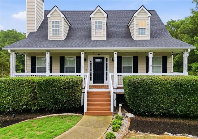 Photo 3 of Sale Pending at 309 Carter Crk Dr, Temple, GA 30179 | MLS# 7780781 | Listing updated on 2026-09-18