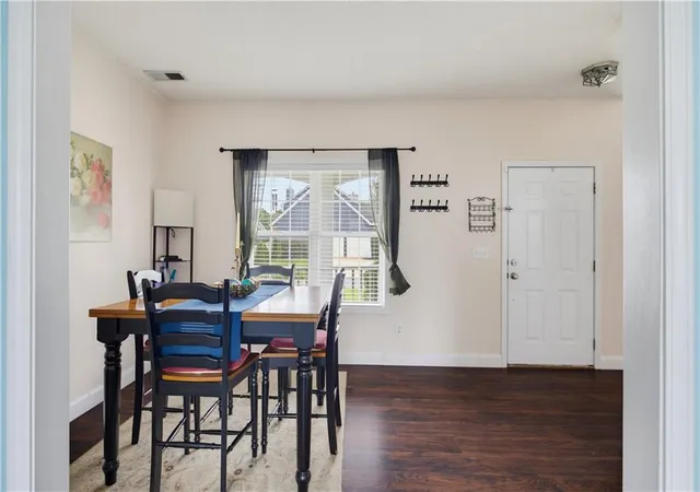 Photo 4 of Single family home for sale at 3963 Pocono Way NW, Marietta, GA 30064 | MLS# 7823855 | Listing updated on 2026-09-18