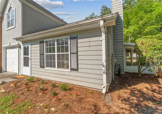 image of 1047 Kennesborough Rd Nw, Kennesaw, GA 30144 | MLS# 7818672