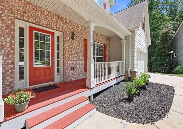 Photo 3 of Single family home for sale at 3970 Walnut Grv Way, Gainesville, GA 30506 | MLS# 7817360 | Listing updated on 2026-09-07