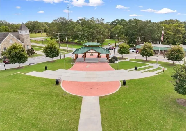 31st image of 138 Alameda St #101, Loganville, GA 30052 | MLS# 7820739