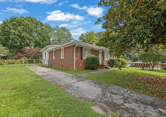 image of 571 Benmac Rd Se, Smyrna, GA 30080 | MLS# 7791051