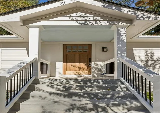 Photo 2 of Single family home for sale at 1917 Thompson Ave, Atlanta, GA 30344 | MLS# 7768719 | Listing updated on 2026-09-14